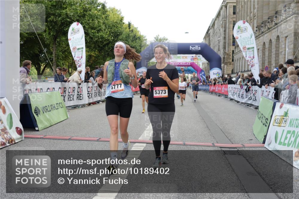 06.09.2026 - CURREX Alsterlauf Yannick Fuchs http://msf.ph/oto/10189402 06.09.2026 10:05:37 Ziel 2310, 3064, 3180, 3314, 3315, 4152, 4408, 4511, 5135, 5349, 5373, 5405, 5406, 5777, 6458 meine-sportfotos.de