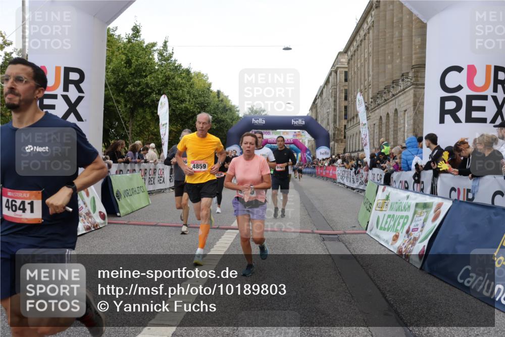 06.09.2026 - CURREX Alsterlauf Yannick Fuchs http://msf.ph/oto/10189803 06.09.2026 09:57:30 Ziel 2316, 2806, 2966, 3160, 3236, 3559, 3881, 3914, 4224, 4641, 4859, 5463, 5510, 5978, 6020, 8029, 8281 meine-sportfotos.de
