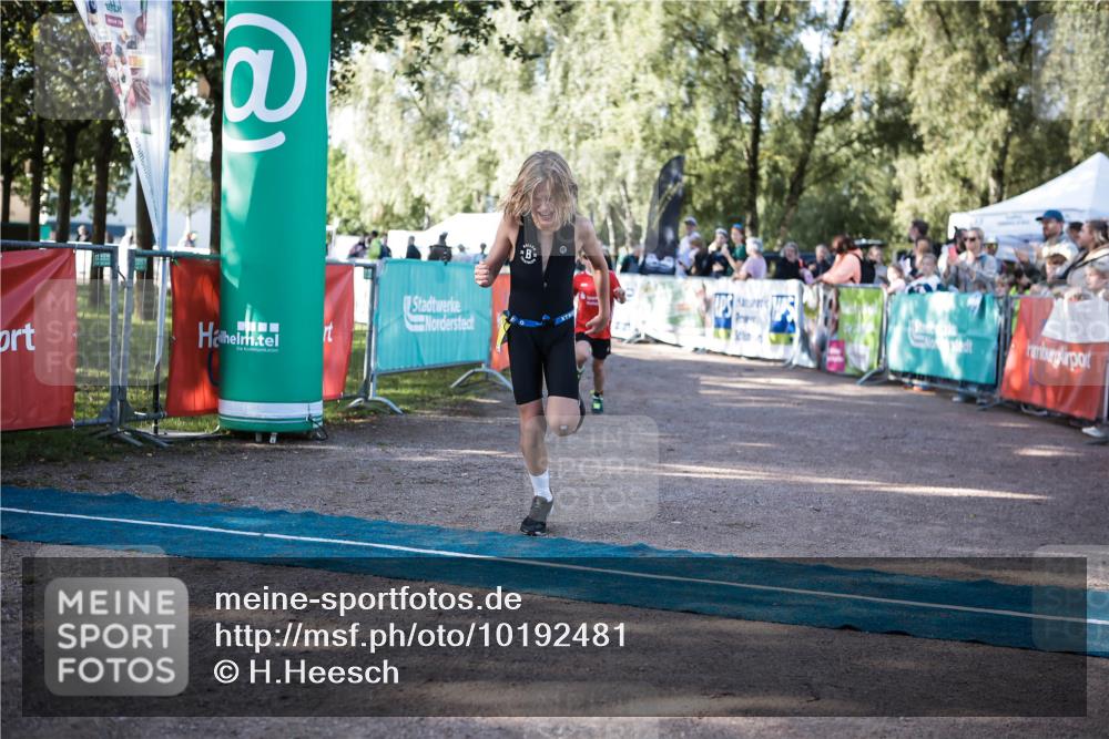 06.09.2026 - 20. Norderstedt Triathlon H.Heesch http://msf.ph/oto/10192481 06.09.2026 09:49:11 Ziel 609, 635, 642, 672, 691 meine-sportfotos.de