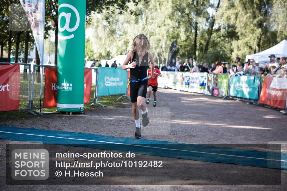 06.09.2026 - 20. Norderstedt Triathlon H.Heesch http://msf.ph/oto/10192482 06.09.2026 09:49:11 Ziel 609, 635, 642, 672, 691 meine-sportfotos.de
