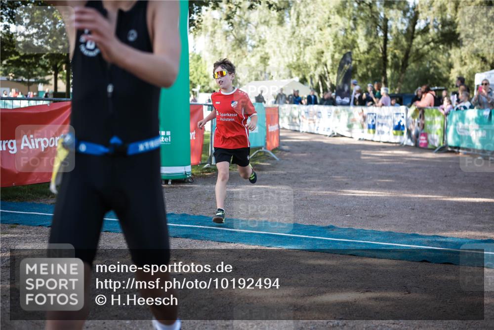 06.09.2026 - 20. Norderstedt Triathlon H.Heesch http://msf.ph/oto/10192494 06.09.2026 09:49:13 Ziel 635, 642, 672, 691 meine-sportfotos.de