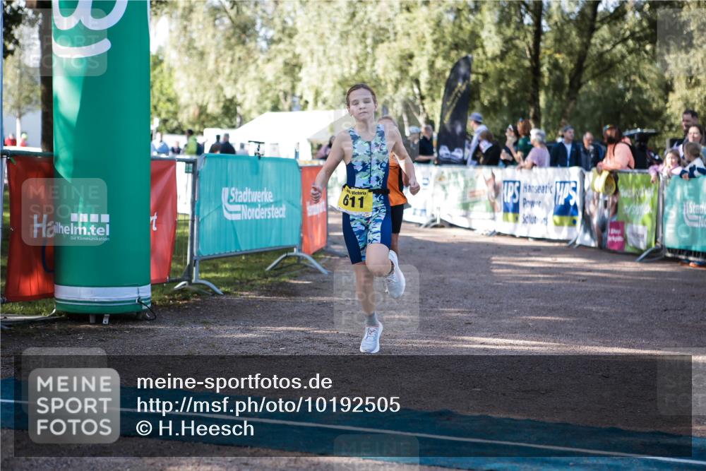06.09.2026 - 20. Norderstedt Triathlon H.Heesch http://msf.ph/oto/10192505 06.09.2026 09:49:20 Ziel 611, 663, 691 meine-sportfotos.de