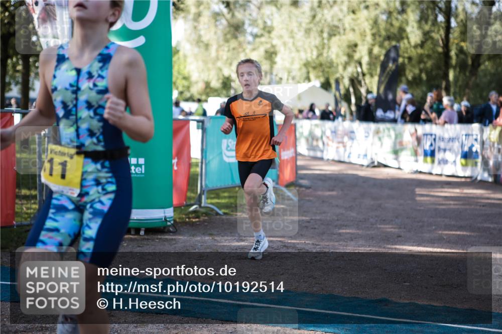 06.09.2026 - 20. Norderstedt Triathlon H.Heesch http://msf.ph/oto/10192514 06.09.2026 09:49:21 Ziel 611, 663 meine-sportfotos.de
