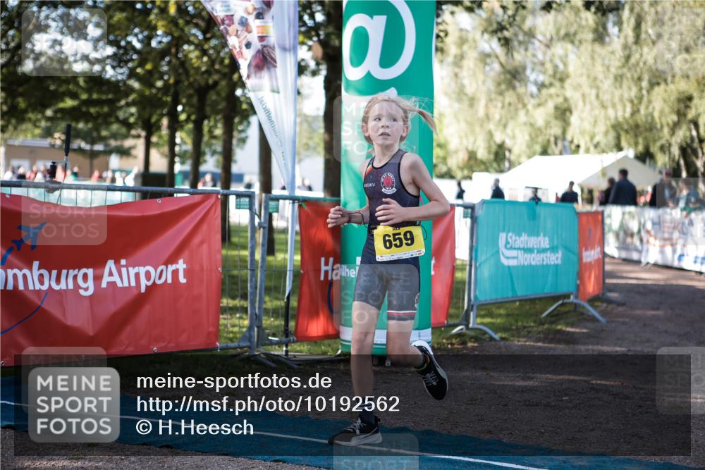 06.09.2026 - 20. Norderstedt Triathlon H.Heesch http://msf.ph/oto/10192562 06.09.2026 09:49:59 Ziel 659 meine-sportfotos.de