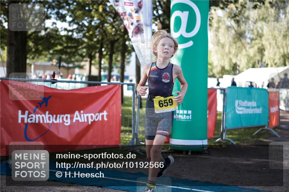 06.09.2026 - 20. Norderstedt Triathlon H.Heesch http://msf.ph/oto/10192566 06.09.2026 09:49:59 Ziel 659 meine-sportfotos.de