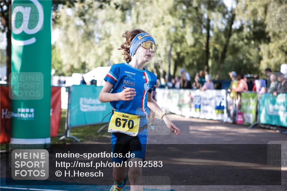 06.09.2026 - 20. Norderstedt Triathlon H.Heesch http://msf.ph/oto/10192583 06.09.2026 09:50:20 Ziel 645, 670 meine-sportfotos.de
