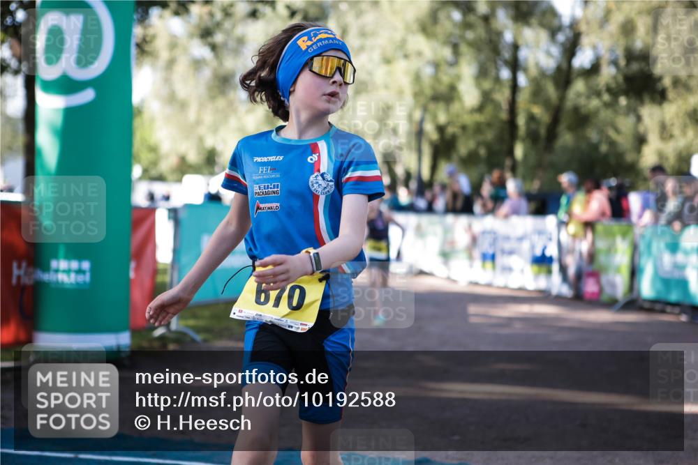 06.09.2026 - 20. Norderstedt Triathlon H.Heesch http://msf.ph/oto/10192588 06.09.2026 09:50:20 Ziel 645, 670 meine-sportfotos.de