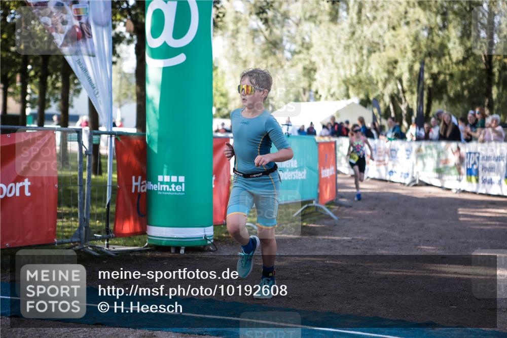 06.09.2026 - 20. Norderstedt Triathlon H.Heesch http://msf.ph/oto/10192608 06.09.2026 09:50:43 Ziel 605, 650, 686 meine-sportfotos.de