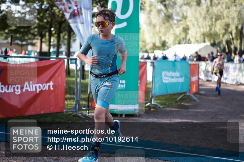 06.09.2026 - 20. Norderstedt Triathlon H.Heesch http://msf.ph/oto/10192614 06.09.2026 09:50:43 Ziel 605, 650, 686 meine-sportfotos.de