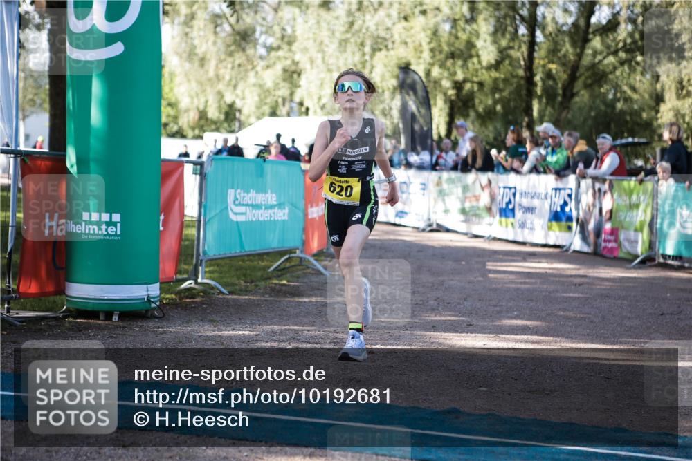 06.09.2026 - 20. Norderstedt Triathlon H.Heesch http://msf.ph/oto/10192681 06.09.2026 09:52:13 Ziel 620, 666 meine-sportfotos.de