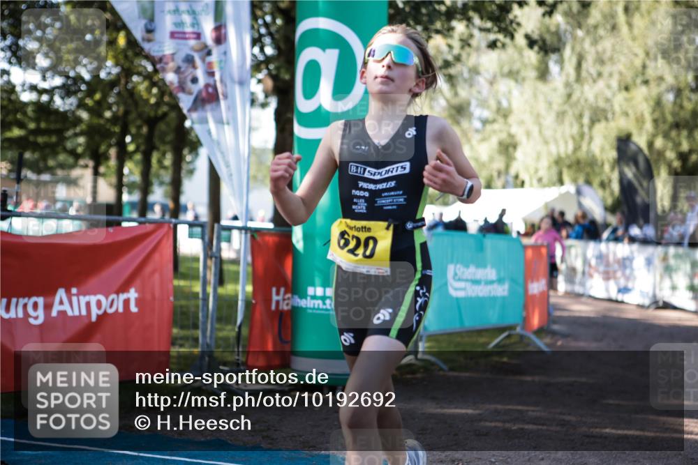 06.09.2026 - 20. Norderstedt Triathlon H.Heesch http://msf.ph/oto/10192692 06.09.2026 09:52:14 Ziel 620, 666 meine-sportfotos.de