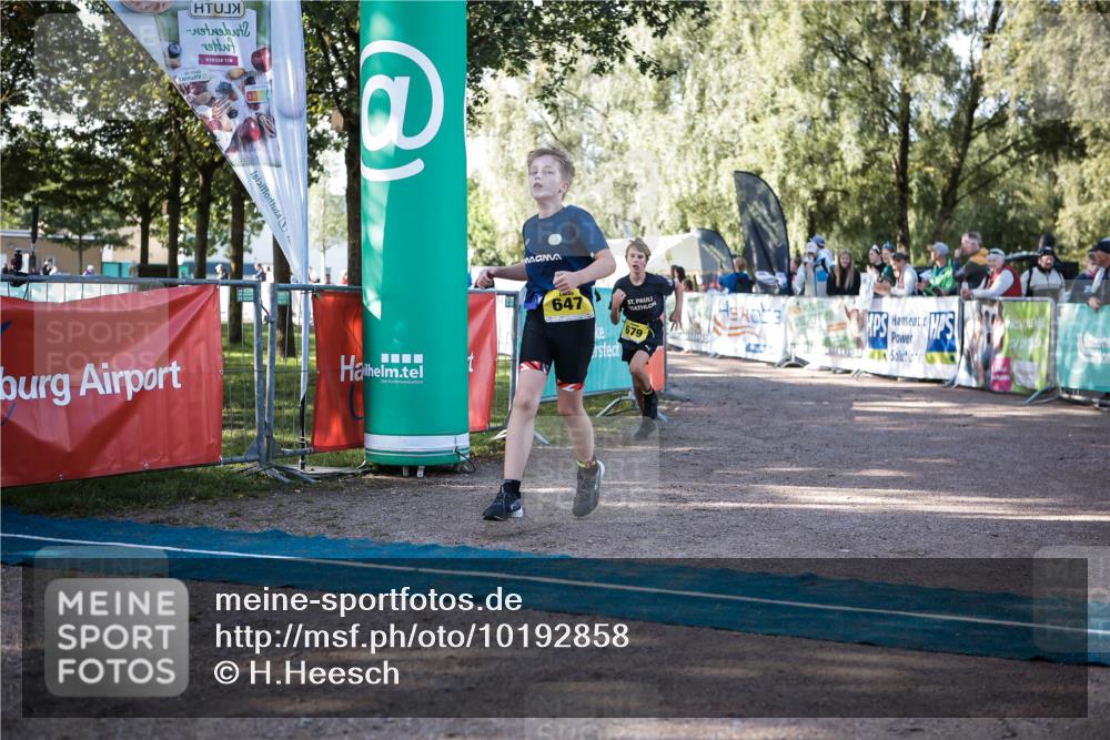 06.09.2026 - 20. Norderstedt Triathlon H.Heesch http://msf.ph/oto/10192858 06.09.2026 09:53:36 Ziel 625, 647, 679 meine-sportfotos.de