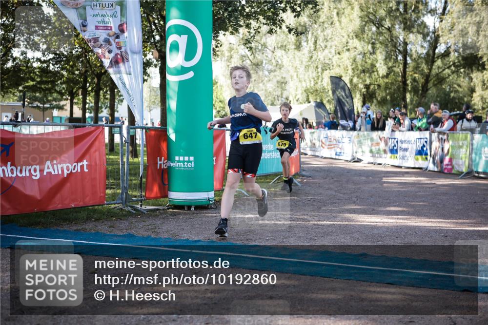 06.09.2026 - 20. Norderstedt Triathlon H.Heesch http://msf.ph/oto/10192860 06.09.2026 09:53:36 Ziel 625, 647, 679 meine-sportfotos.de