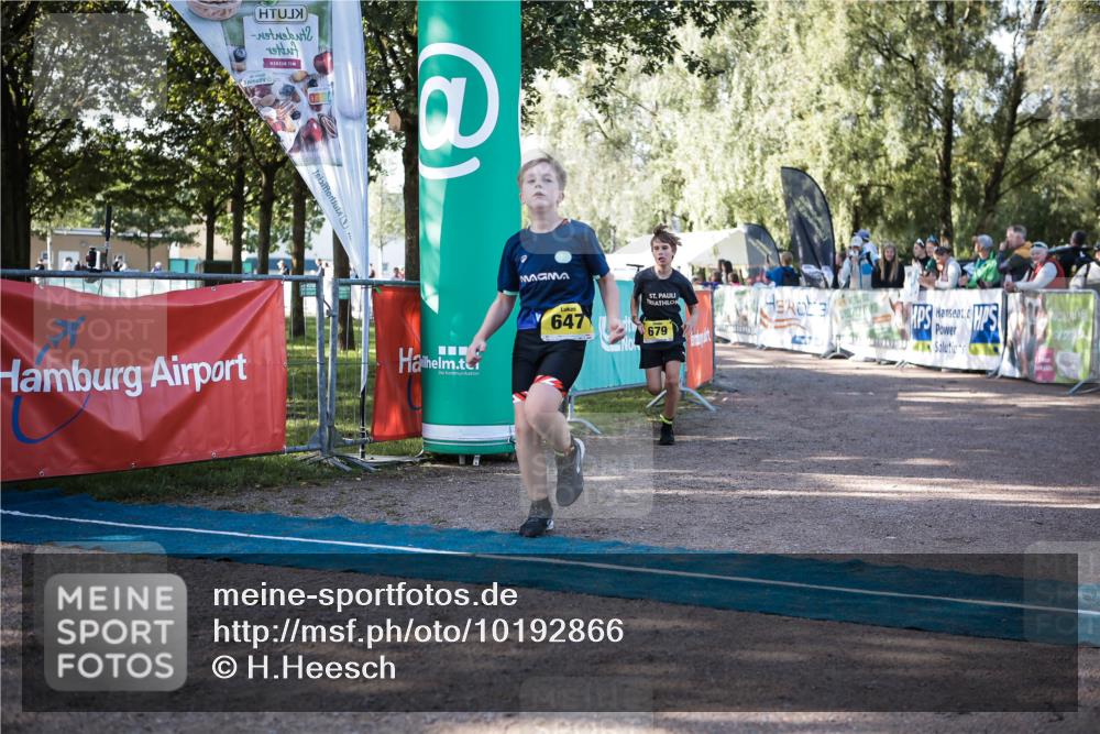 06.09.2026 - 20. Norderstedt Triathlon H.Heesch http://msf.ph/oto/10192866 06.09.2026 09:53:36 Ziel 625, 647, 679 meine-sportfotos.de