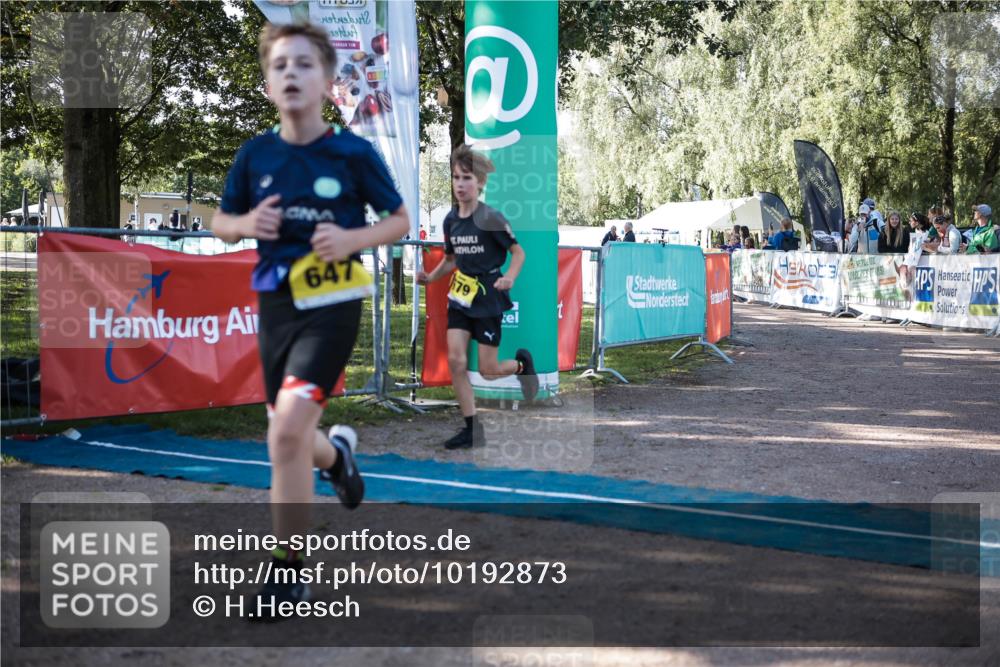 06.09.2026 - 20. Norderstedt Triathlon H.Heesch http://msf.ph/oto/10192873 06.09.2026 09:53:37 Ziel 625, 647, 679 meine-sportfotos.de