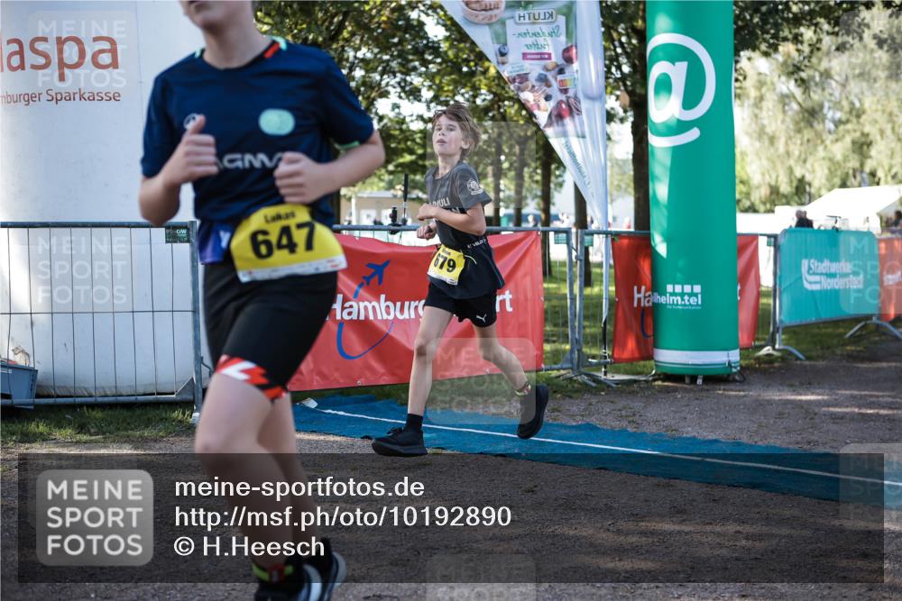 06.09.2026 - 20. Norderstedt Triathlon H.Heesch http://msf.ph/oto/10192890 06.09.2026 09:53:38 Ziel 625, 647, 679 meine-sportfotos.de
