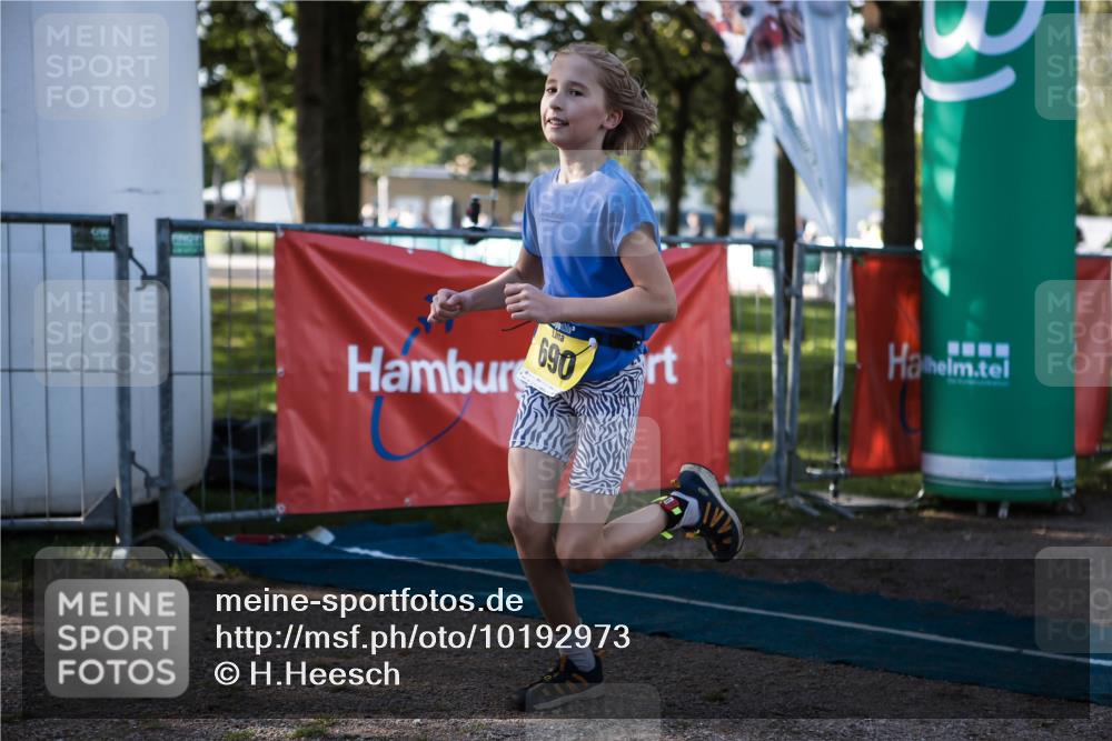06.09.2026 - 20. Norderstedt Triathlon H.Heesch http://msf.ph/oto/10192973 06.09.2026 09:54:01 Ziel 690 meine-sportfotos.de