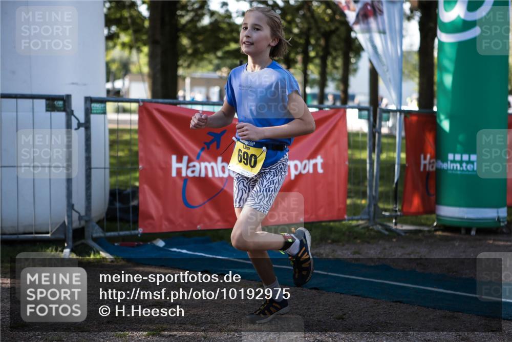 06.09.2026 - 20. Norderstedt Triathlon H.Heesch http://msf.ph/oto/10192975 06.09.2026 09:54:01 Ziel 690 meine-sportfotos.de
