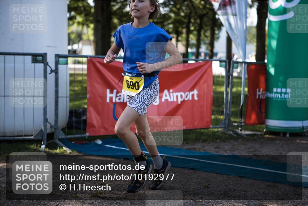 06.09.2026 - 20. Norderstedt Triathlon H.Heesch http://msf.ph/oto/10192977 06.09.2026 09:54:01 Ziel 690 meine-sportfotos.de