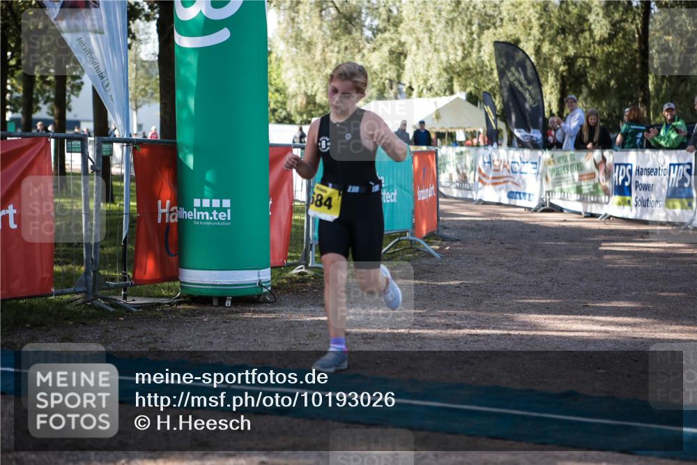 06.09.2026 - 20. Norderstedt Triathlon H.Heesch http://msf.ph/oto/10193026 06.09.2026 09:54:42 Ziel 684 meine-sportfotos.de