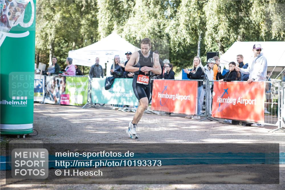 06.09.2026 - 20. Norderstedt Triathlon H.Heesch http://msf.ph/oto/10193373 06.09.2026 10:38:40 Ziel 1500 meine-sportfotos.de