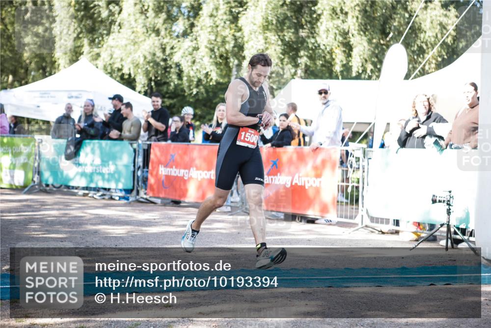 06.09.2026 - 20. Norderstedt Triathlon H.Heesch http://msf.ph/oto/10193394 06.09.2026 10:38:40 Ziel 1500 meine-sportfotos.de