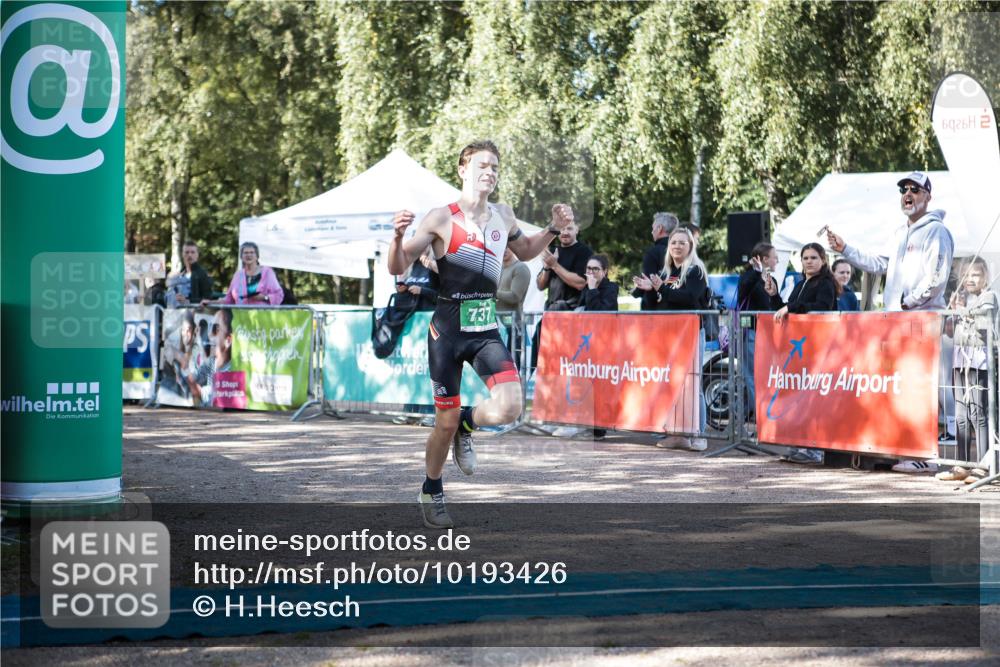 06.09.2026 - 20. Norderstedt Triathlon H.Heesch http://msf.ph/oto/10193426 06.09.2026 10:39:30 Ziel 737 meine-sportfotos.de
