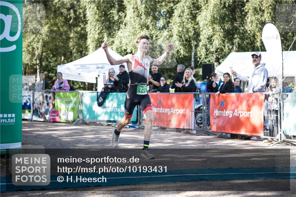 06.09.2026 - 20. Norderstedt Triathlon H.Heesch http://msf.ph/oto/10193431 06.09.2026 10:39:31 Ziel 737 meine-sportfotos.de