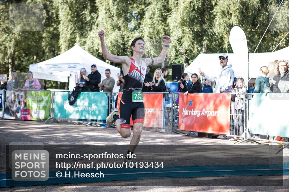 06.09.2026 - 20. Norderstedt Triathlon H.Heesch http://msf.ph/oto/10193434 06.09.2026 10:39:31 Ziel 737 meine-sportfotos.de