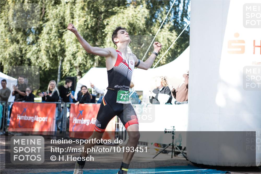 06.09.2026 - 20. Norderstedt Triathlon H.Heesch http://msf.ph/oto/10193451 06.09.2026 10:39:31 Ziel 737 meine-sportfotos.de