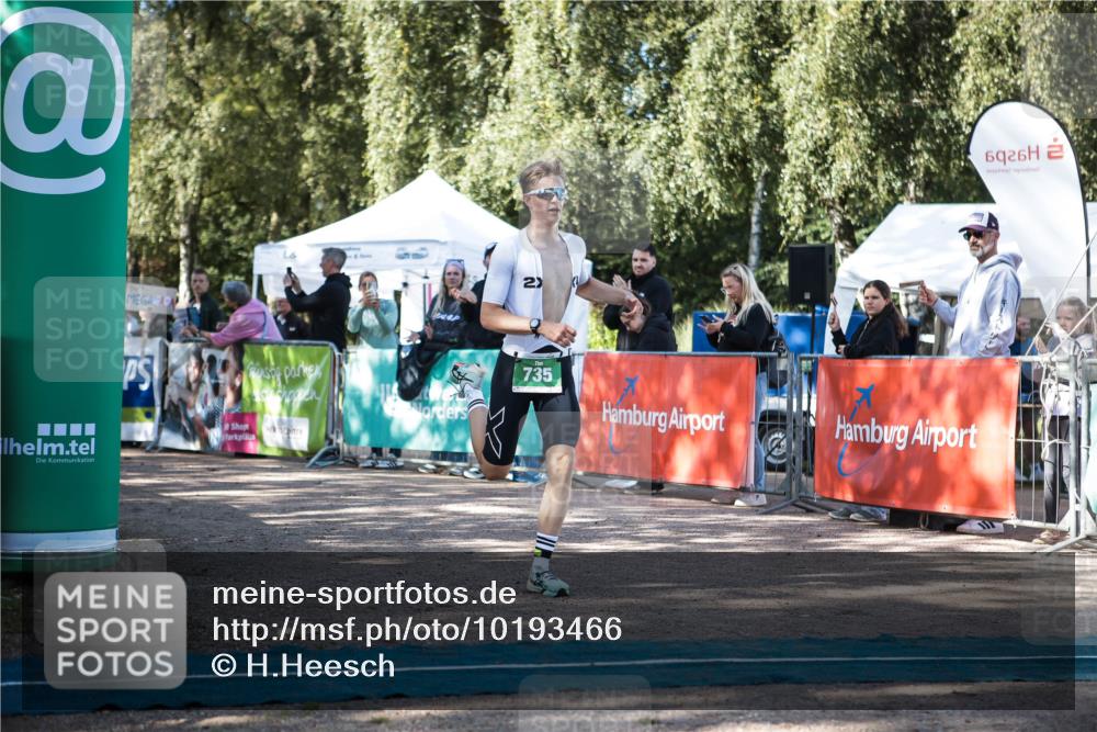06.09.2026 - 20. Norderstedt Triathlon H.Heesch http://msf.ph/oto/10193466 06.09.2026 10:40:03 Ziel 735 meine-sportfotos.de