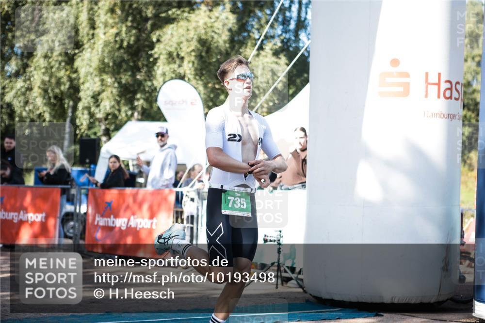 06.09.2026 - 20. Norderstedt Triathlon H.Heesch http://msf.ph/oto/10193498 06.09.2026 10:40:03 Ziel 735 meine-sportfotos.de