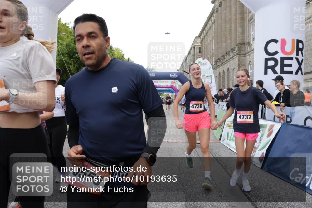 06.09.2026 - CURREX Alsterlauf Yannick Fuchs http://msf.ph/oto/10193635 06.09.2026 10:05:56 Ziel 2047, 3098, 3842, 3976, 4481, 4736, 4737, 4741, 4871, 5070, 5115, 5277, 5520, 5556, 5781, 6045, 6089, 6107, 6121 meine-sportfotos.de