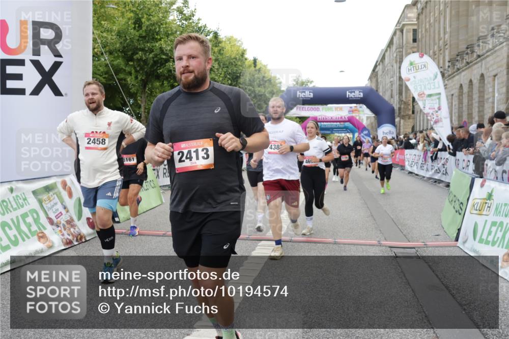 06.09.2026 - CURREX Alsterlauf Yannick Fuchs http://msf.ph/oto/10194574 06.09.2026 10:06:09 Ziel 2196, 2413, 2457, 2458, 2761, 2762, 2763, 2779, 3515, 3529, 3674, 3677, 4110, 4344, 4383, 4545, 4679, 4692, 4894, 5174, 5303, 5726, 6385, 6433, 8056, 8143, 8161 meine-sportfotos.de