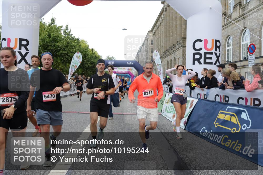 06.09.2026 - CURREX Alsterlauf Yannick Fuchs http://msf.ph/oto/10195244 06.09.2026 09:58:03 Ziel 2875, 2965, 3075, 3307, 3369, 3403, 3497, 3743, 3744, 3841, 3923, 4327, 4864, 5470, 5518, 5548, 5707, 5916, 6153, 8066, 8152, 8229, 8311 meine-sportfotos.de
