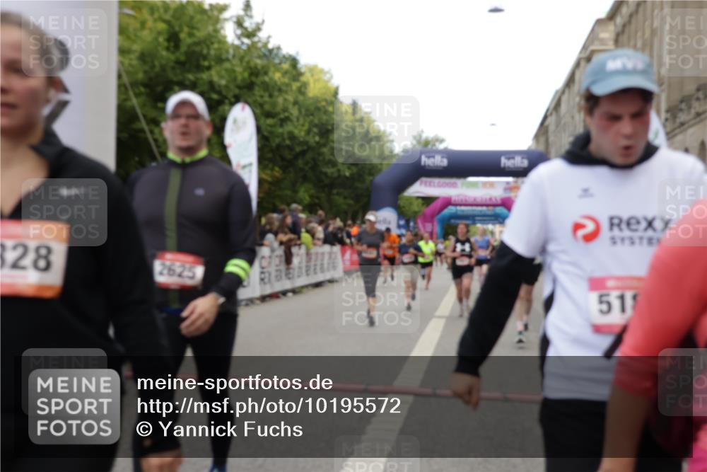 06.09.2026 - CURREX Alsterlauf Yannick Fuchs http://msf.ph/oto/10195572 06.09.2026 10:06:23 Ziel 2625, 2863, 3130, 3228, 3247, 3736, 3942, 3947, 4027, 4075, 4508, 4650, 4873, 5003, 5181, 5364, 5600, 5689, 6093, 6308, 6328, 6350, 8183 meine-sportfotos.de