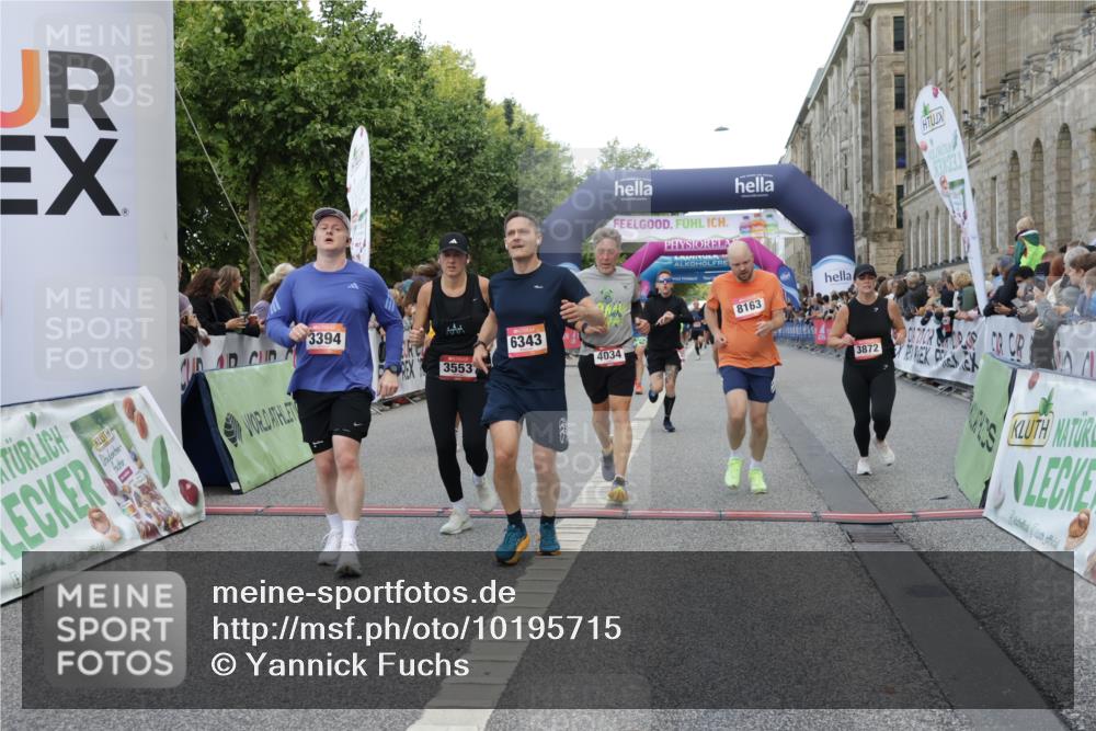 06.09.2026 - CURREX Alsterlauf Yannick Fuchs http://msf.ph/oto/10195715 06.09.2026 09:58:10 Ziel 3394, 3497, 3553, 3580, 3743, 3841, 3872, 3923, 4034, 4327, 4864, 5518, 5548, 5707, 5986, 6227, 6343, 6409, 8066, 8152, 8163, 8229 meine-sportfotos.de