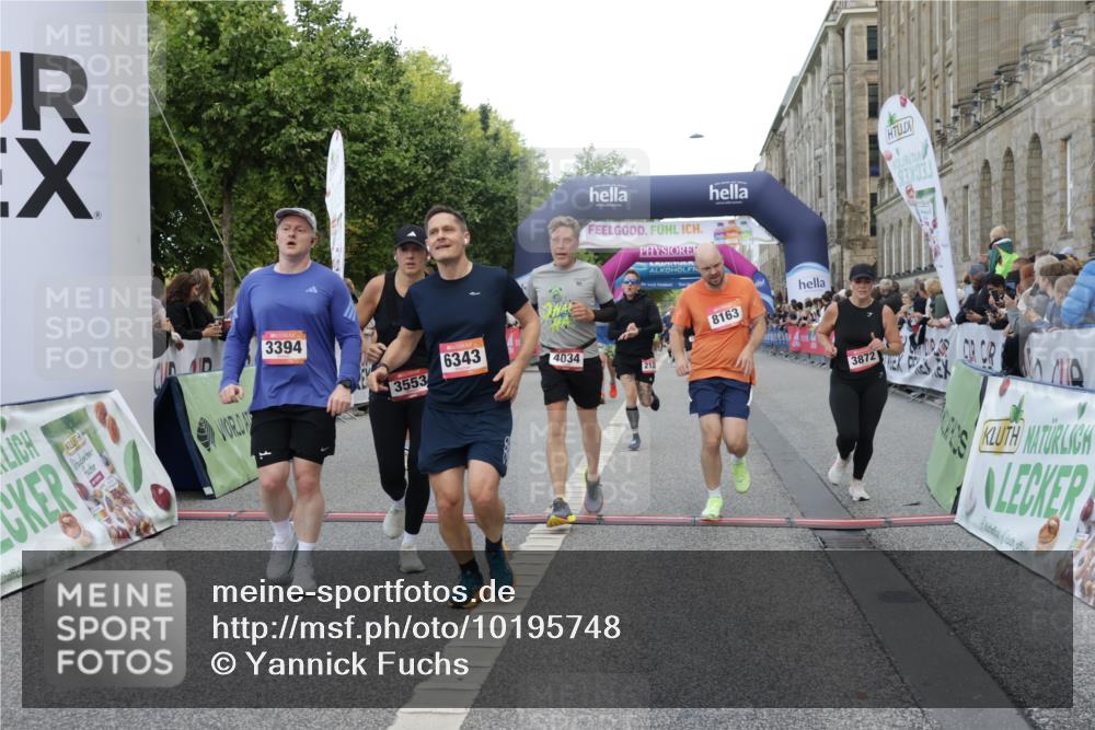 06.09.2026 - CURREX Alsterlauf Yannick Fuchs http://msf.ph/oto/10195748 06.09.2026 09:58:11 Ziel 3394, 3497, 3553, 3580, 3743, 3841, 3872, 3923, 4034, 4327, 4864, 5518, 5548, 5707, 5986, 6227, 6343, 6409, 8066, 8163 meine-sportfotos.de