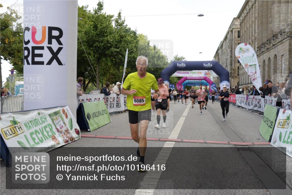 06.09.2026 - CURREX Alsterlauf Yannick Fuchs http://msf.ph/oto/10196416 06.09.2026 10:06:36 Ziel 2266, 2532, 2533, 2541, 3266, 3267, 3491, 3772, 4337, 4725, 4819, 5001, 6085, 6464 meine-sportfotos.de