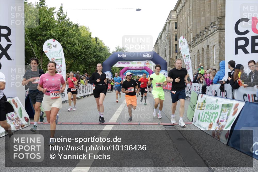 06.09.2026 - CURREX Alsterlauf Yannick Fuchs http://msf.ph/oto/10196436 06.09.2026 09:58:21 Ziel 2706, 2864, 3055, 3603, 3679, 3804, 4106, 4501, 4525, 4732, 4800, 5018, 5257, 5986, 6409, 8003, 8052, 8296 meine-sportfotos.de