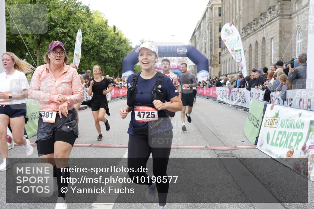 06.09.2026 - CURREX Alsterlauf Yannick Fuchs http://msf.ph/oto/10196577 06.09.2026 10:06:39 Ziel 2270, 2532, 2533, 3266, 3267, 3491, 4337, 4347, 4725, 5001, 5167, 6085, 6275, 6464 meine-sportfotos.de