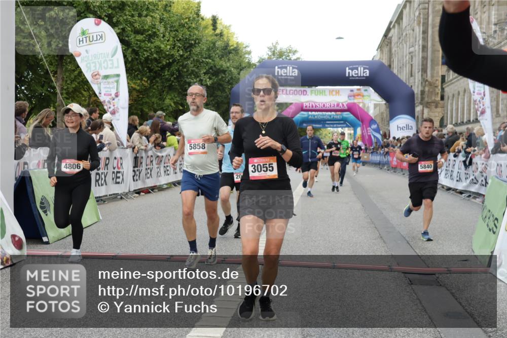 06.09.2026 - CURREX Alsterlauf Yannick Fuchs http://msf.ph/oto/10196702 06.09.2026 09:58:27 Ziel 2013, 2173, 3055, 3261, 3560, 3679, 3693, 3804, 4050, 4106, 4352, 4501, 4525, 4800, 4806, 5018, 5257, 5640, 5840, 5858, 6099, 6470, 8052, 8296, 8319 meine-sportfotos.de