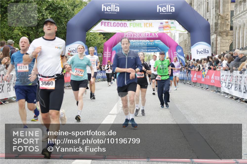 06.09.2026 - CURREX Alsterlauf Yannick Fuchs http://msf.ph/oto/10196799 06.09.2026 09:58:28 Ziel 2013, 2173, 3055, 3261, 3560, 3679, 3693, 3804, 4050, 4106, 4352, 4501, 4525, 4800, 4806, 5018, 5257, 5640, 5840, 5858, 6099, 6118, 6470, 8052, 8296, 8319 meine-sportfotos.de