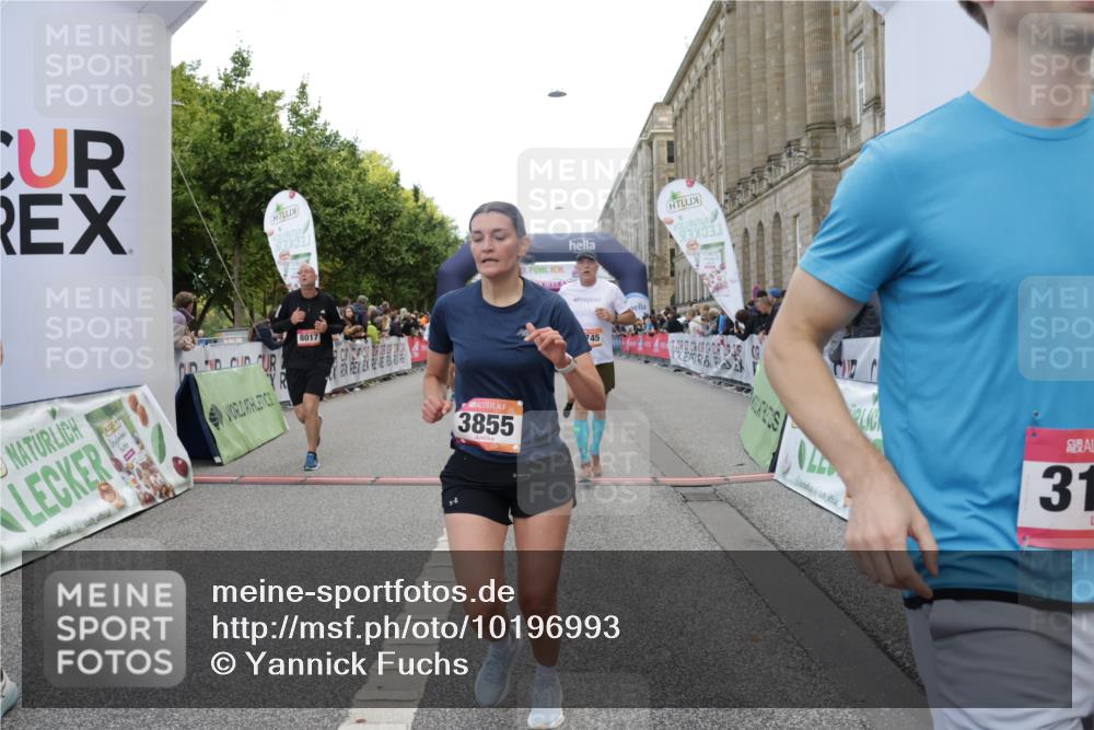 06.09.2026 - CURREX Alsterlauf Yannick Fuchs http://msf.ph/oto/10196993 06.09.2026 10:06:47 Ziel 2270, 2428, 2532, 2533, 2745, 3142, 3143, 3266, 3267, 3500, 3501, 3502, 3537, 3675, 3855, 4347, 5143, 5167, 5471, 6275, 6285, 8017 meine-sportfotos.de