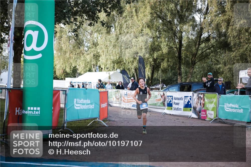 06.09.2026 - 20. Norderstedt Triathlon H.Heesch http://msf.ph/oto/10197107 06.09.2026 09:09:55 Ziel 46 meine-sportfotos.de