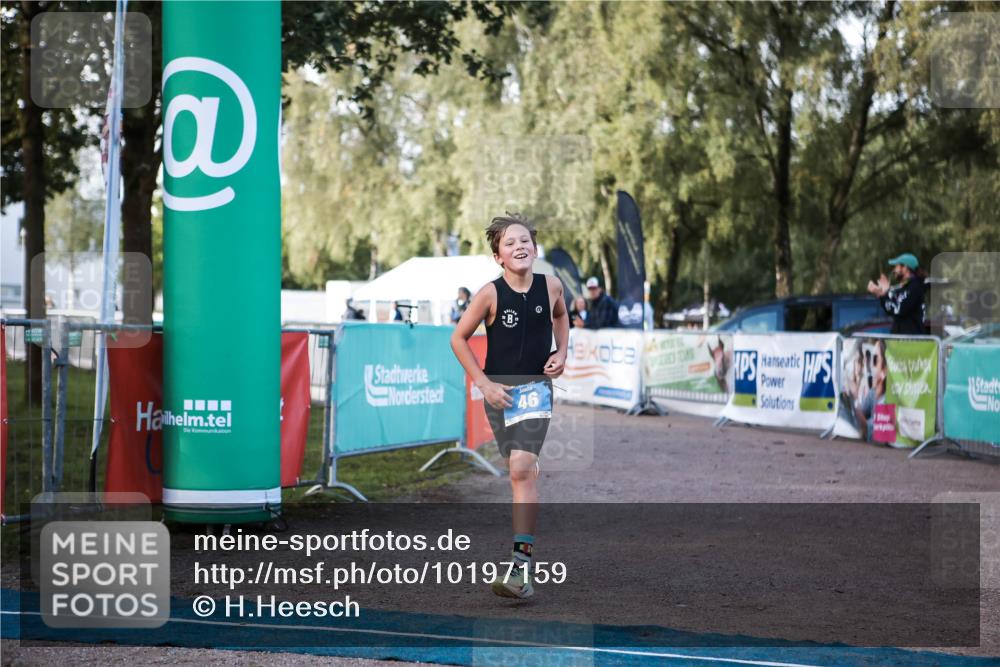 06.09.2026 - 20. Norderstedt Triathlon H.Heesch http://msf.ph/oto/10197159 06.09.2026 09:09:56 Ziel 46 meine-sportfotos.de