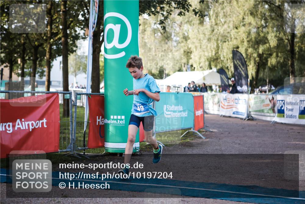06.09.2026 - 20. Norderstedt Triathlon H.Heesch http://msf.ph/oto/10197204 06.09.2026 09:10:12 Ziel 36, 49 meine-sportfotos.de