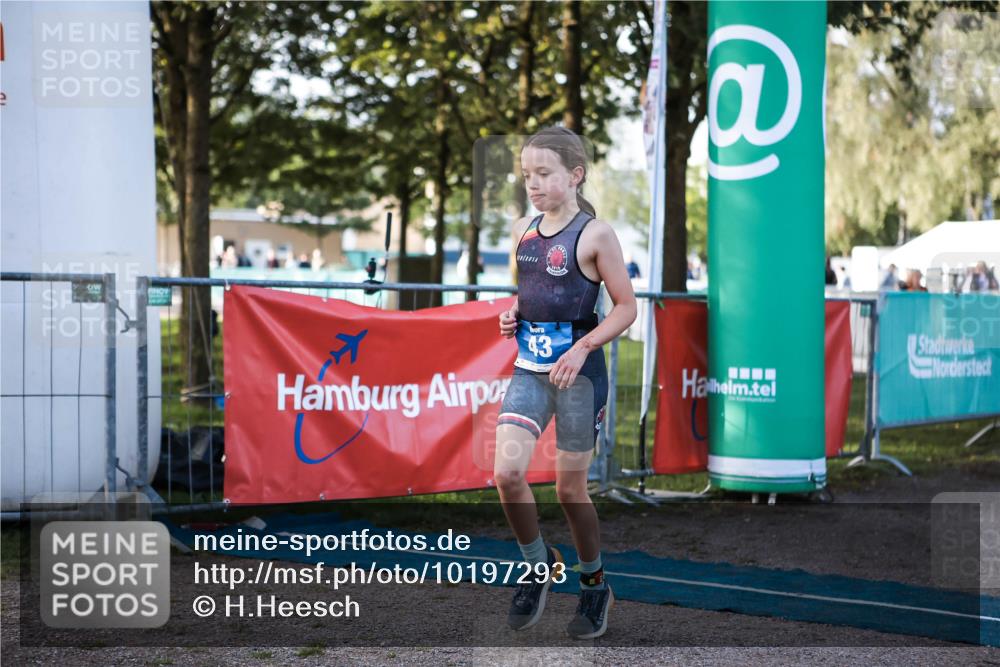 06.09.2026 - 20. Norderstedt Triathlon H.Heesch http://msf.ph/oto/10197293 06.09.2026 09:10:45 Ziel 14, 34, 43 meine-sportfotos.de