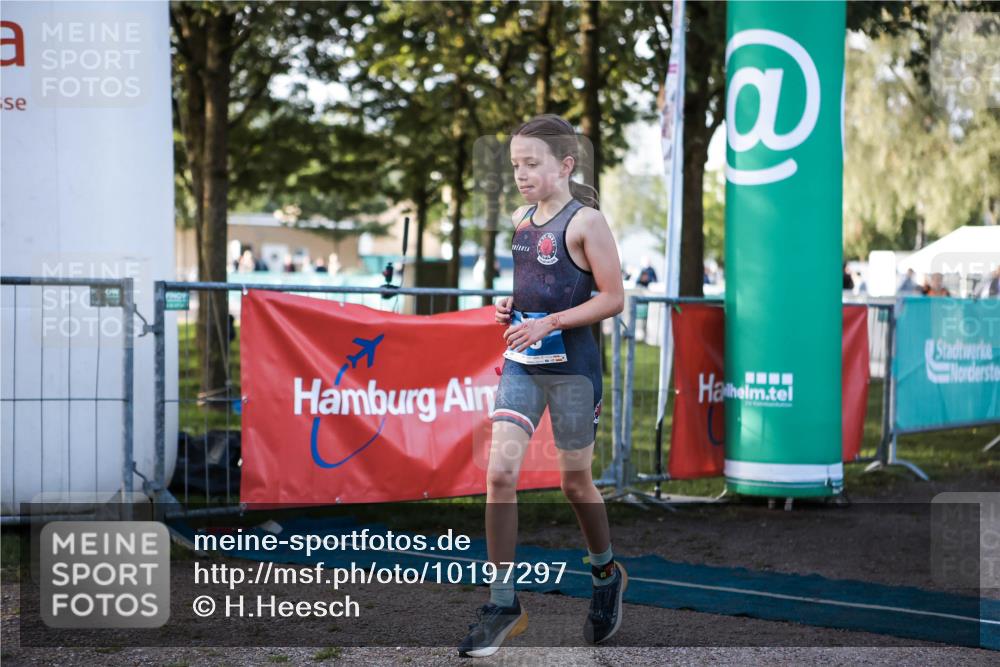 06.09.2026 - 20. Norderstedt Triathlon H.Heesch http://msf.ph/oto/10197297 06.09.2026 09:10:45 Ziel 14, 34, 43 meine-sportfotos.de