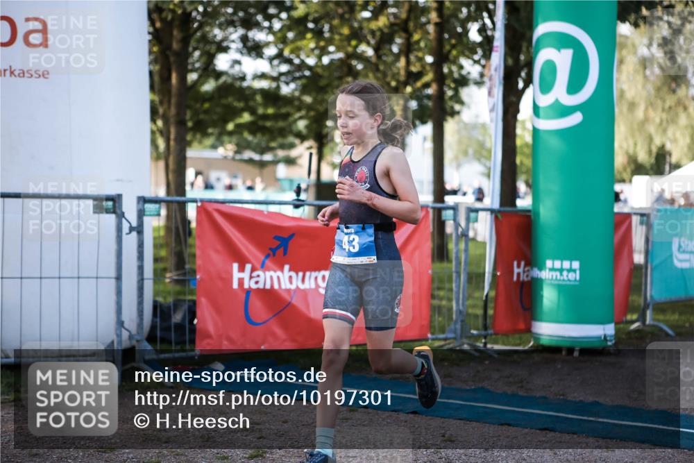 06.09.2026 - 20. Norderstedt Triathlon H.Heesch http://msf.ph/oto/10197301 06.09.2026 09:10:45 Ziel 14, 34, 43 meine-sportfotos.de